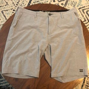 Billabong men’s grey shorts size 38